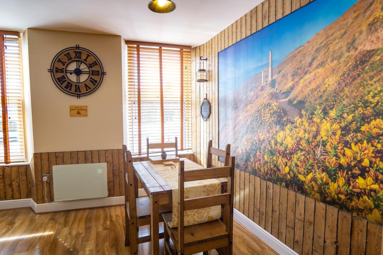 סנט אוסטל Cornish Tin Mine Themed Apartment מראה חיצוני תמונה