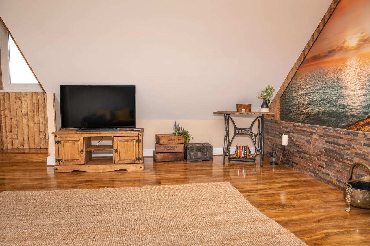 סנט אוסטל Cornish Tin Mine Themed Apartment מראה חיצוני תמונה